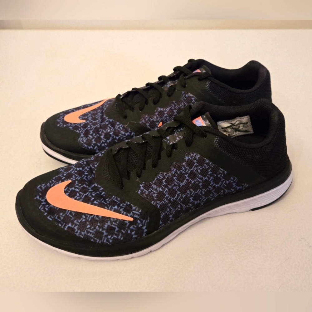 Nike Women’s FS LITE RUN 3 PRINT Running Shoes - US 8.5